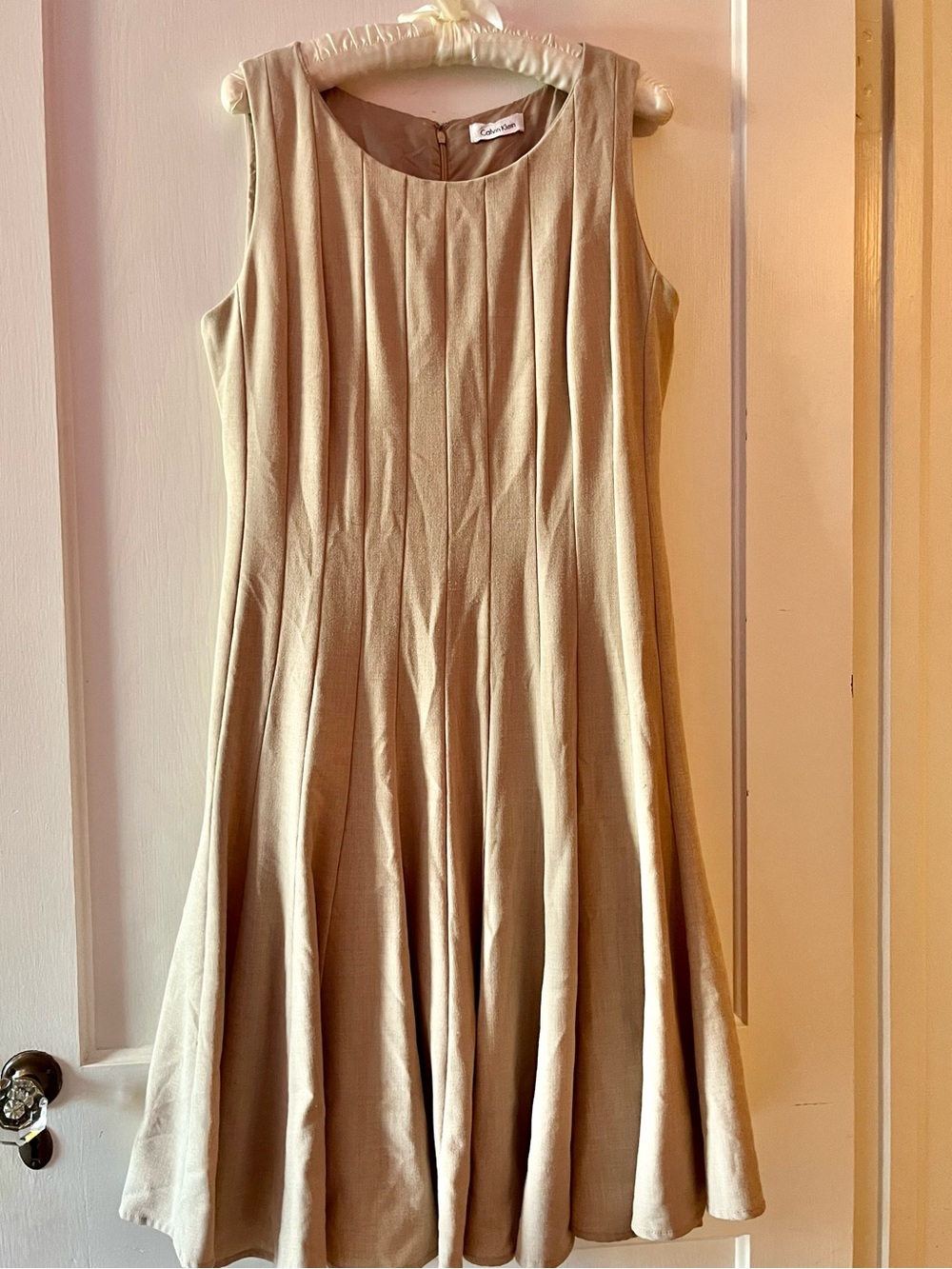 Calvin Klein Sleeveless Cream Sheath Dress with Vertical Panels